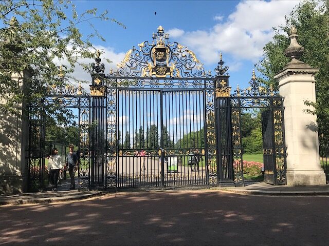 Regents Park Gate